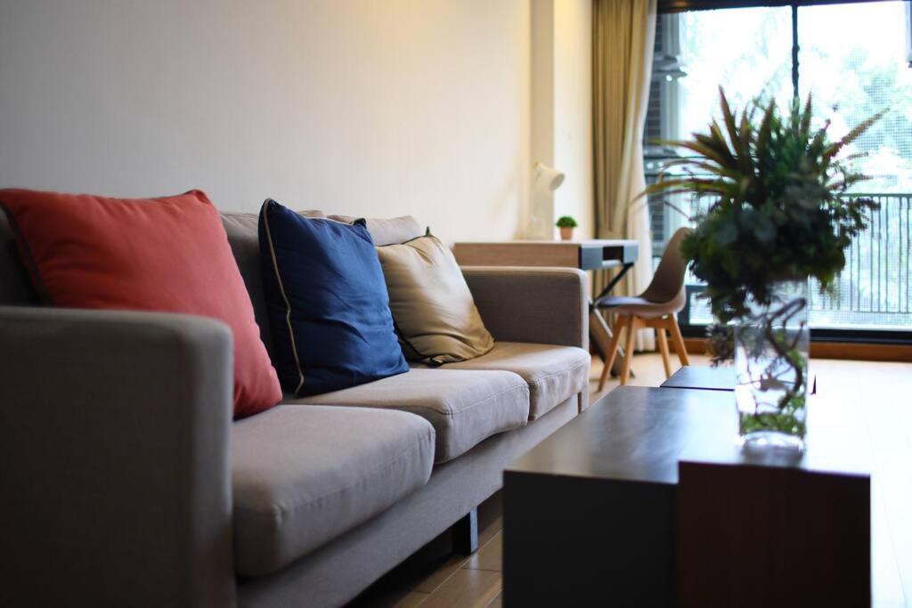 Specious Luxury 2 Bedrooms Apt. Chiang Mai Exterior foto