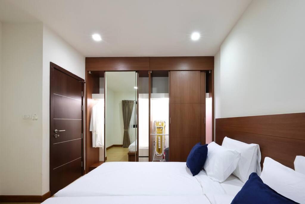 Specious Luxury 2 Bedrooms Apt. Chiang Mai Exterior foto