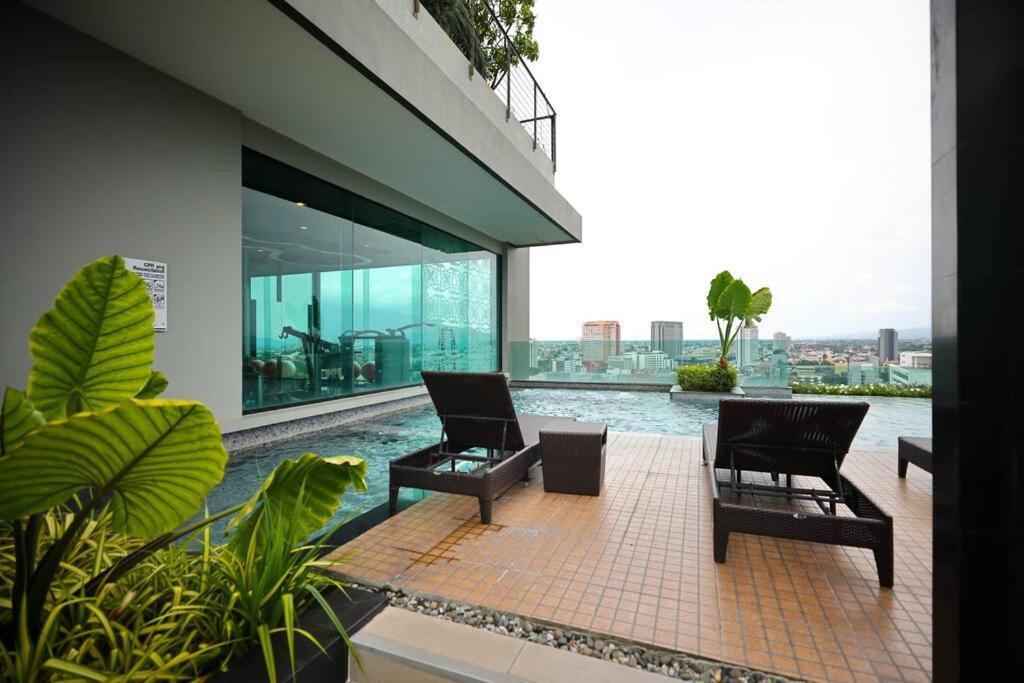 Specious Luxury 2 Bedrooms Apt. Chiang Mai Exterior foto